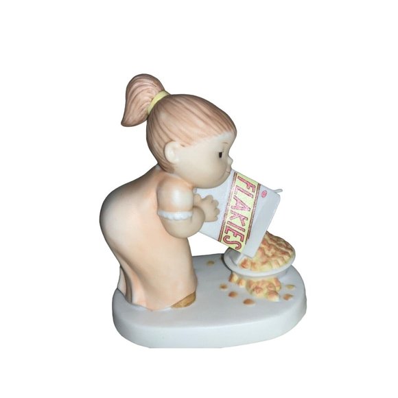Family Circus Ceramic Figurine Clay In Mind DOLLY’S HELPING - Picture 1 of 8